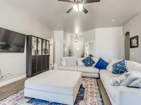Photo 7 — 9400 Megans Way, McLoud, OK 74851