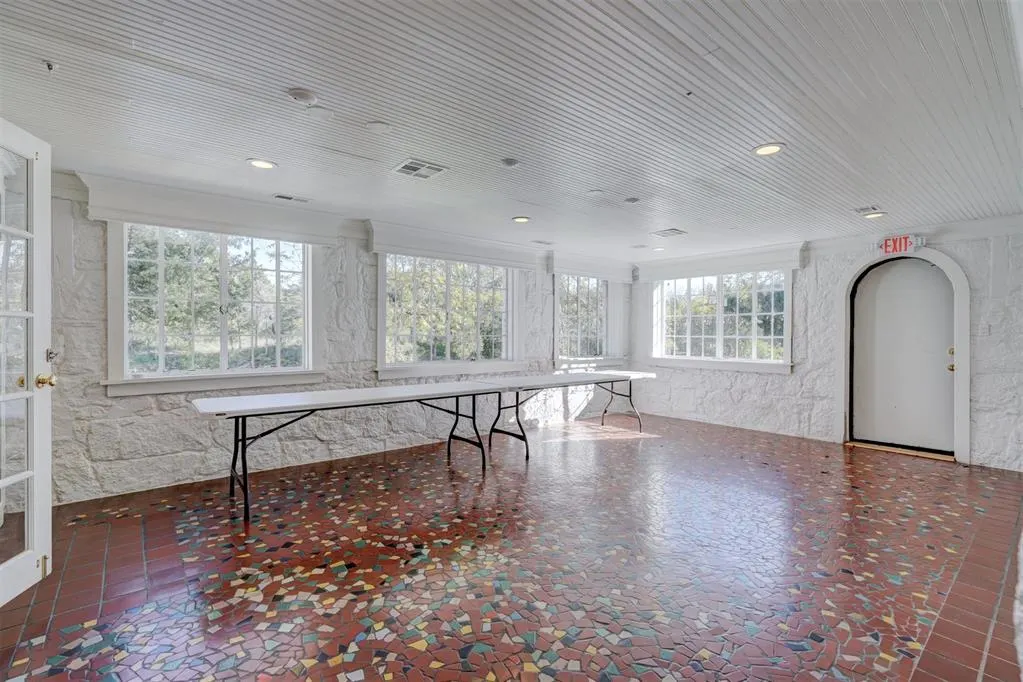 Photo 9 — 3500 N Coltrane Road, Oklahoma City, OK 73121