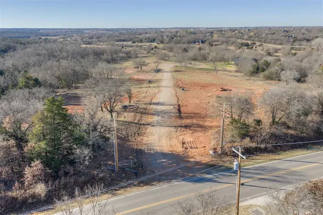 Photo 3 — 6000 E Sorghum Mill Road, Edmond, OK 73034
