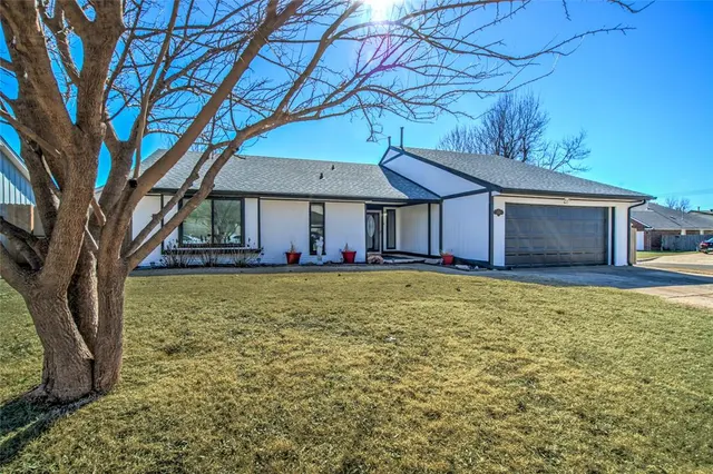 Photo 5 — 2424 SW 100th Street, Oklahoma City, OK 73159