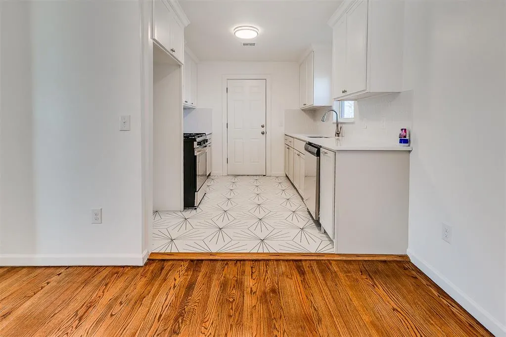 Photo 15 — 3209 Cashion Place, Oklahoma City, OK 73112