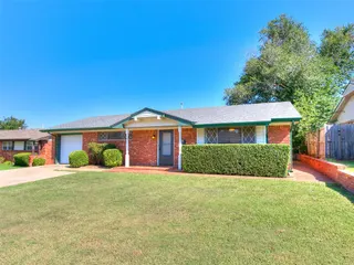 Sold home at 5709 NW 64th Street