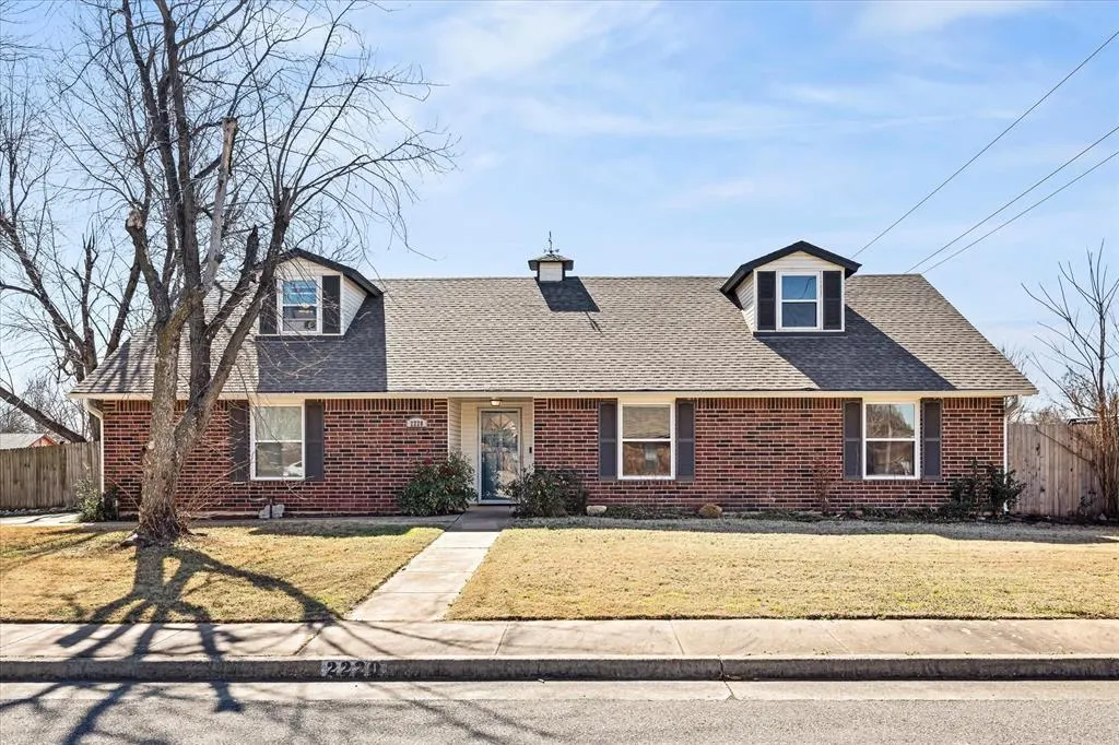 Front exterior — 2220 Crosstrails, Edmond, OK 73003
