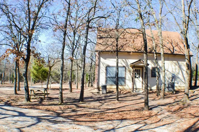 Photo 3 — 7372 W Dickson Road, Ardmore, OK 73401