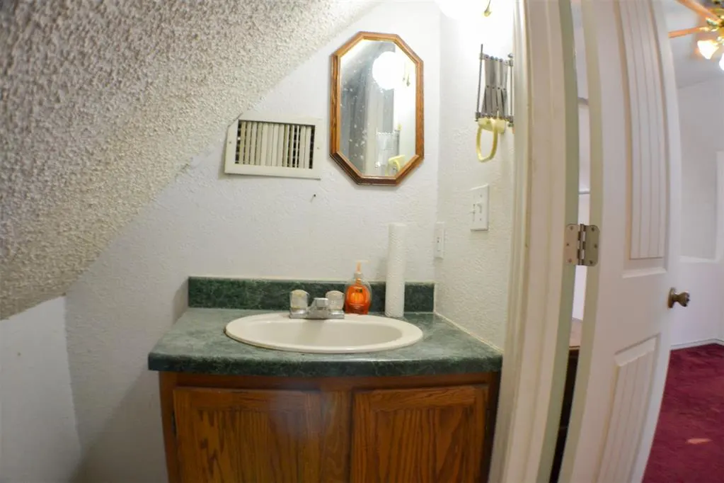 Photo 17 — 7372 W Dickson Road, Ardmore, OK 73401