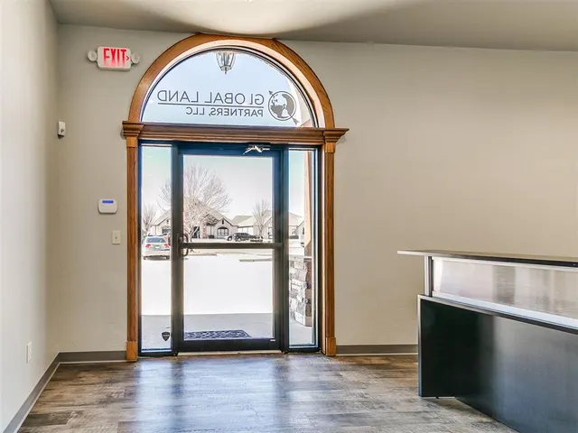 Photo 4 — 901 Wall Street 909, Norman, OK 73069