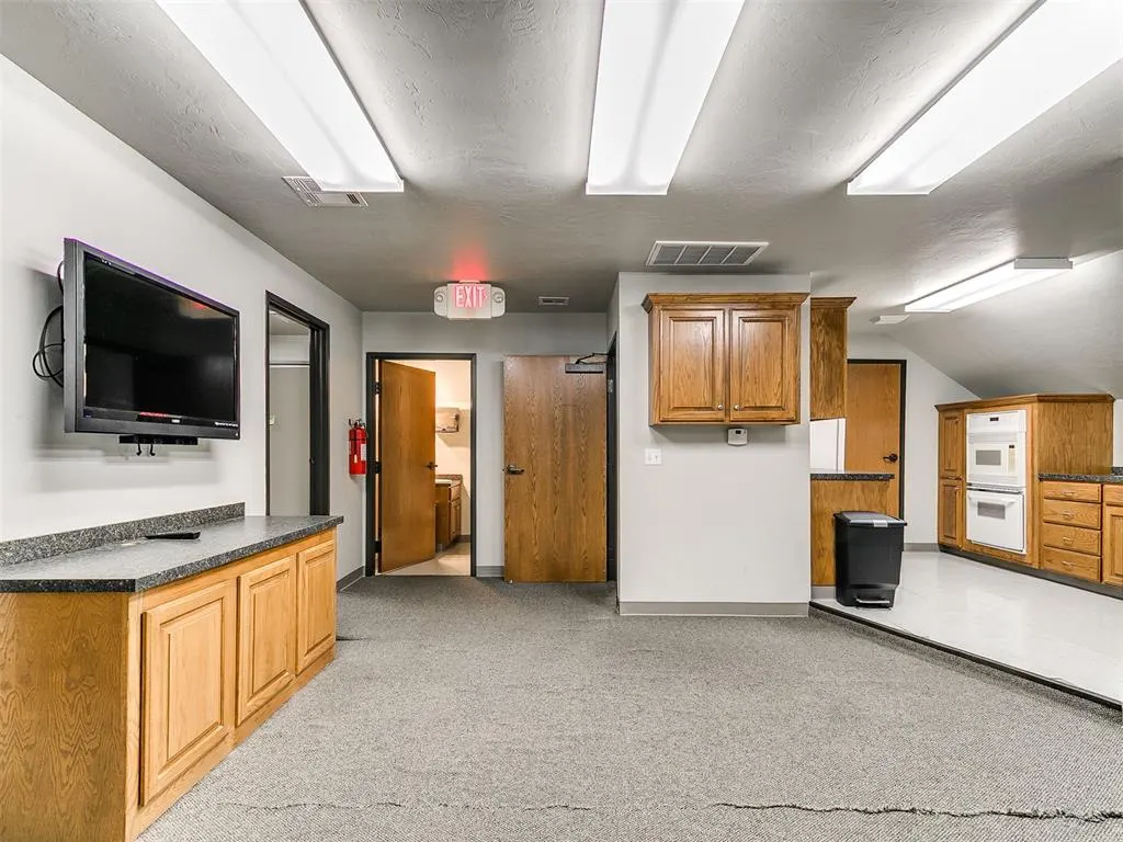 Photo 21 — 901 Wall Street 909, Norman, OK 73069