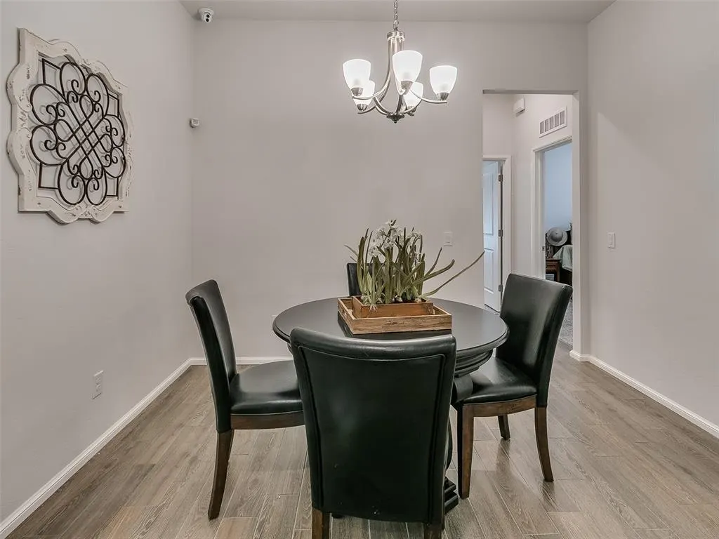 Photo 6 — 2521 Finesilver Lane, Oklahoma City, OK 73128