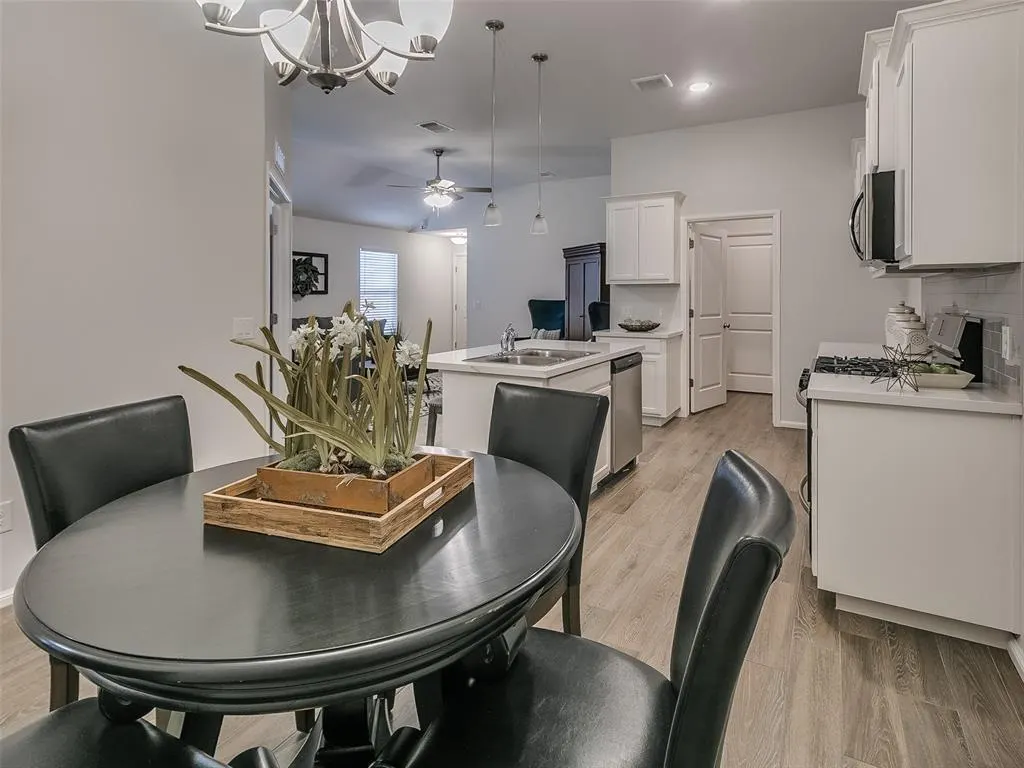 Photo 7 — 2521 Finesilver Lane, Oklahoma City, OK 73128
