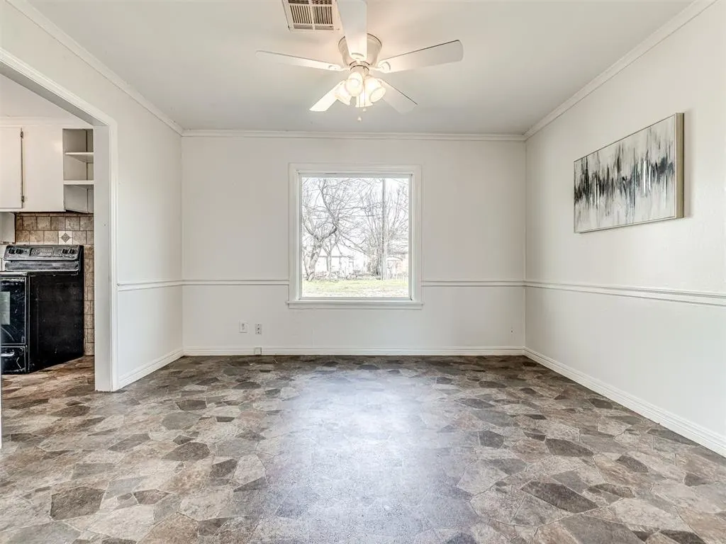 Photo 7 — 310 W Palm Street, Enid, OK 73701