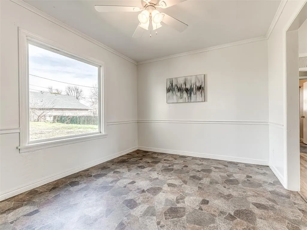 Photo 8 — 310 W Palm Street, Enid, OK 73701