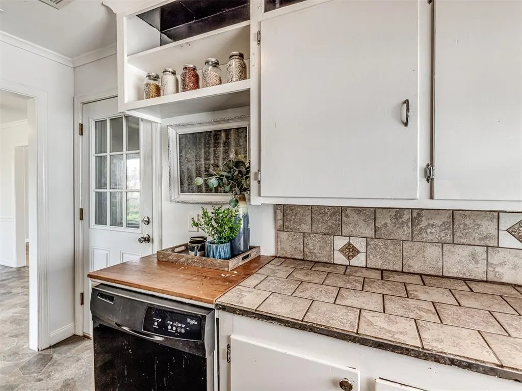 Photo 15 — 310 W Palm Street, Enid, OK 73701