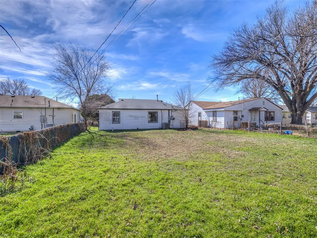 Photo 29 — 310 W Palm Street, Enid, OK 73701