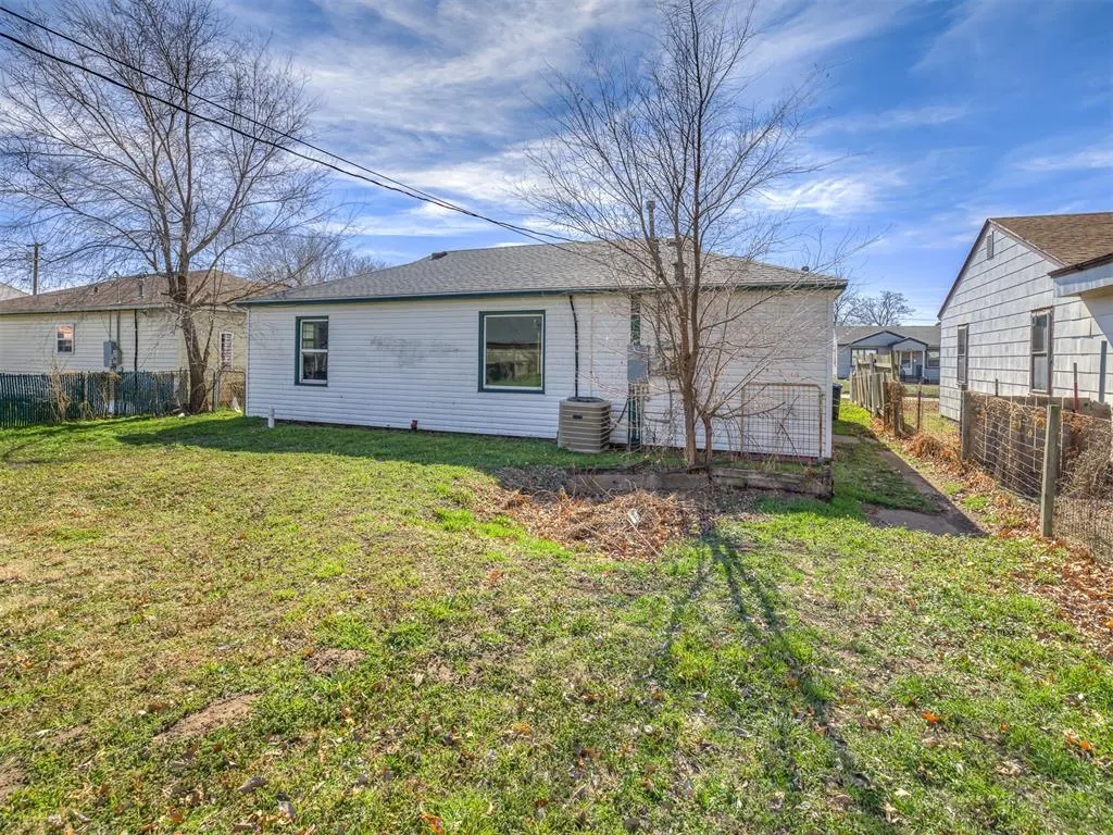Photo 31 — 310 W Palm Street, Enid, OK 73701