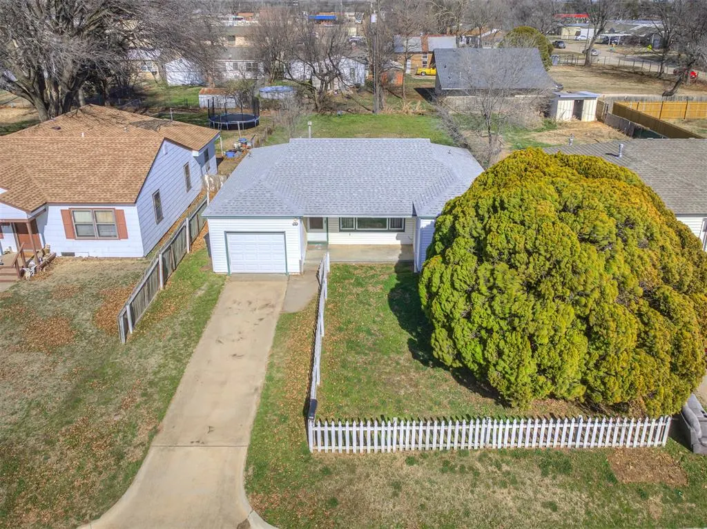 Photo 32 — 310 W Palm Street, Enid, OK 73701