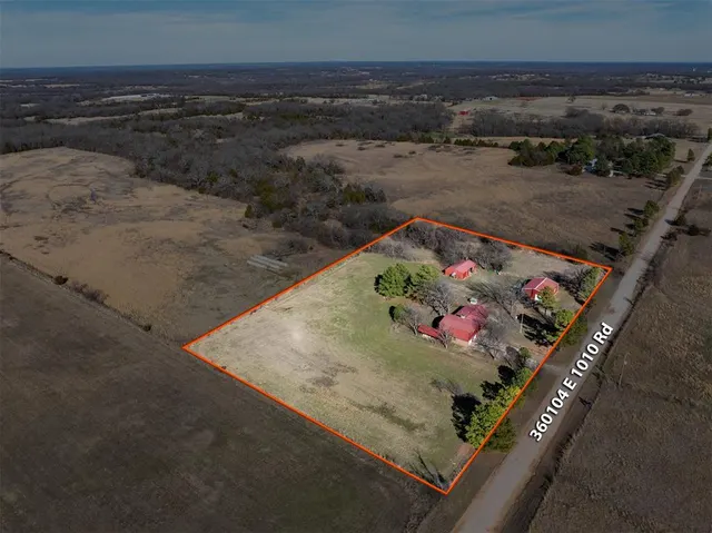 Photo 2 — 360104 E 1010 Road, Paden, OK 74860