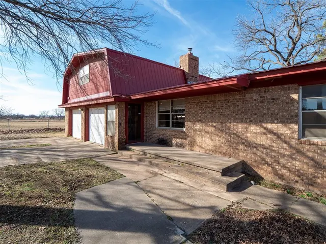 Photo 3 — 360104 E 1010 Road, Paden, OK 74860