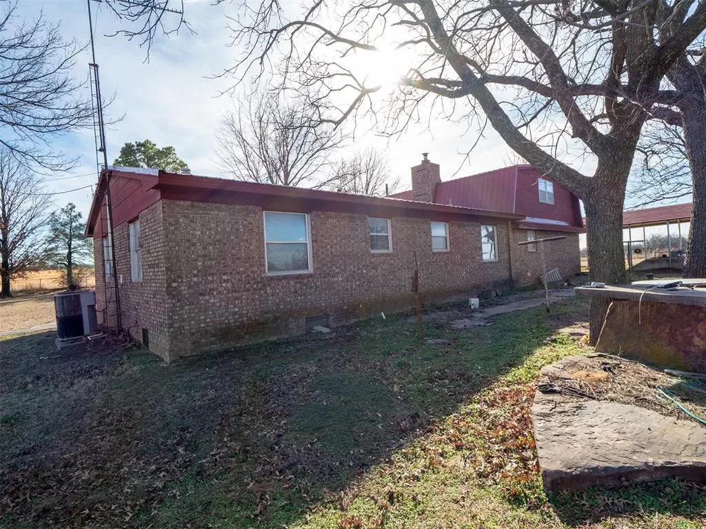 Photo 4 — 360104 E 1010 Road, Paden, OK 74860