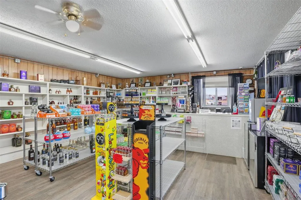 Photo 8 — 319 E 3rd Street, Elk City, OK 73644