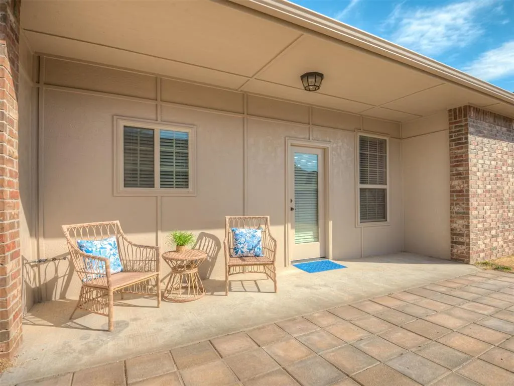 Photo 37 — 4017 Acoma Drive, Moore, OK 73160