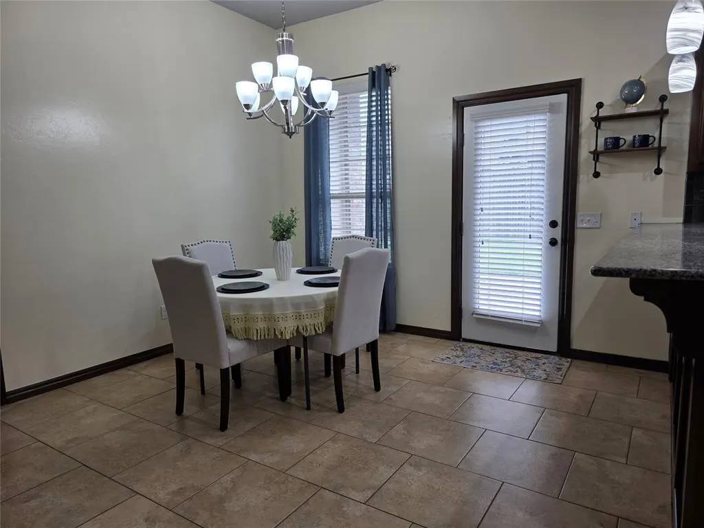Photo 6 — 4017 Acoma Drive, Moore, OK 73160