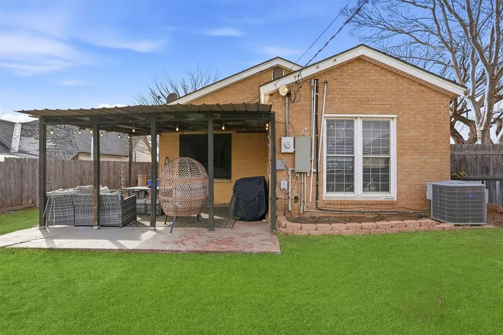 Photo 42 — 514 N 5th Street, Sayre, OK 73662