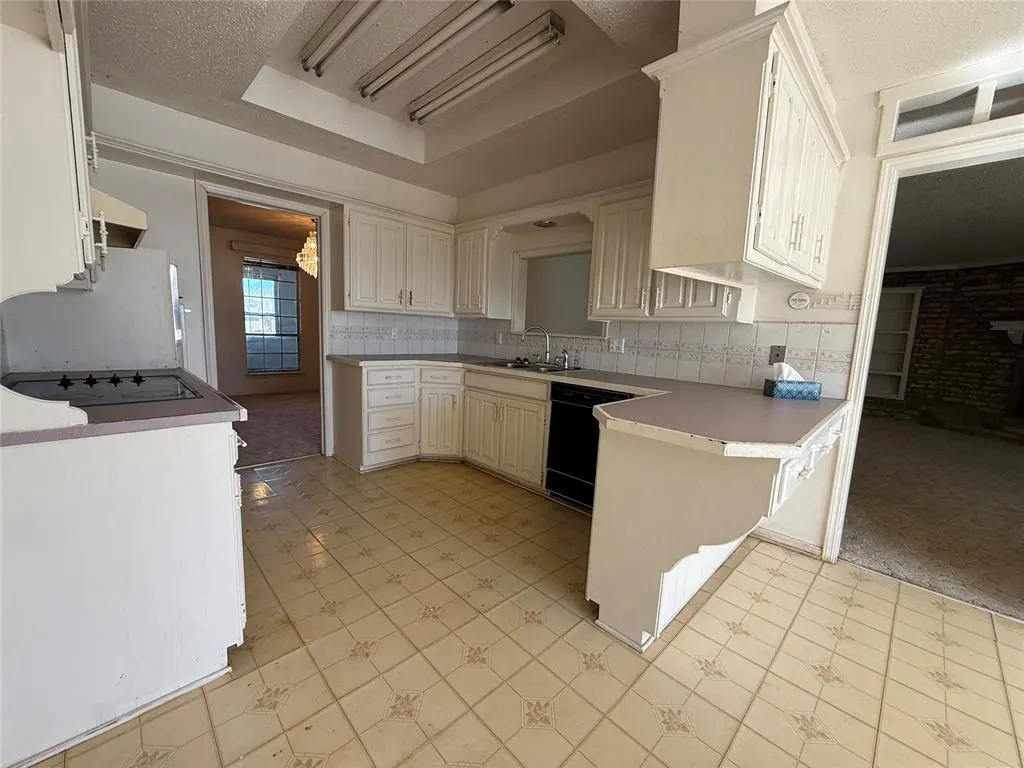 Photo 17 — 2210 Phelps Drive, Seminole, OK 74868