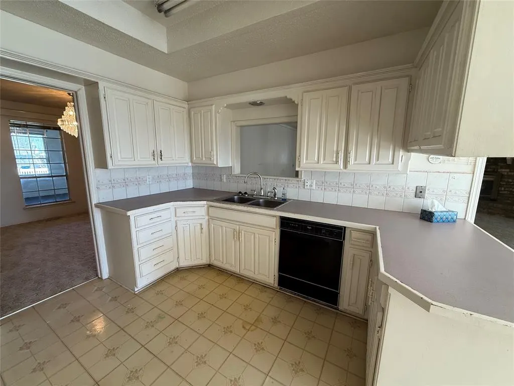 Photo 19 — 2210 Phelps Drive, Seminole, OK 74868