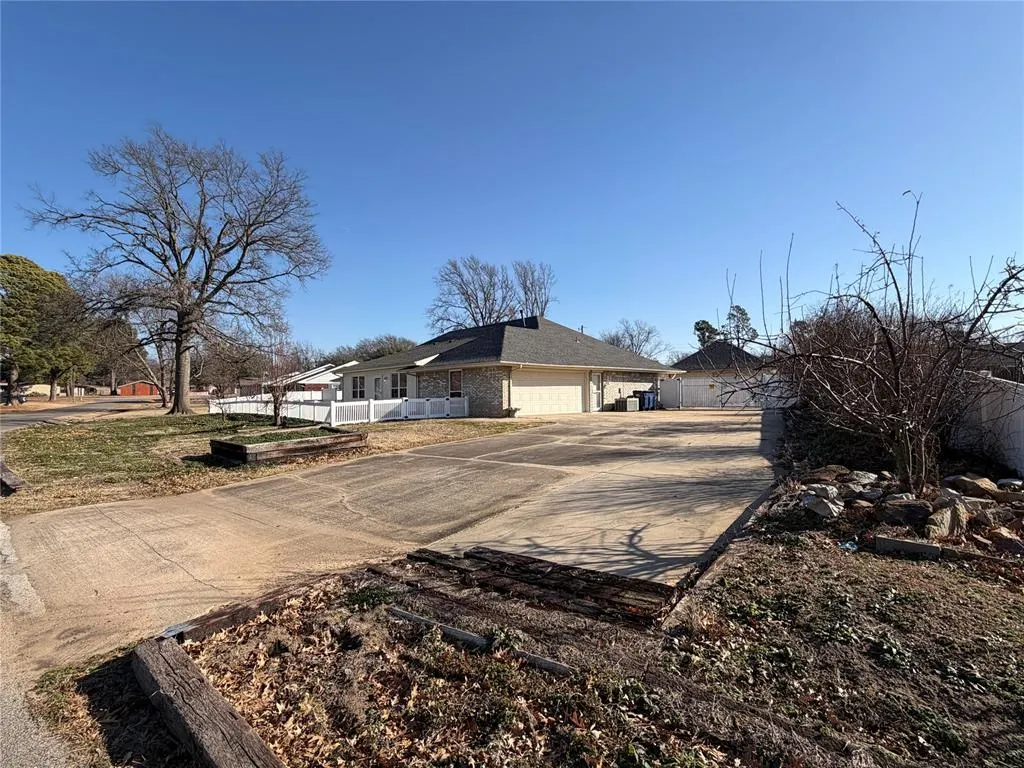 Photo 42 — 2210 Phelps Drive, Seminole, OK 74868