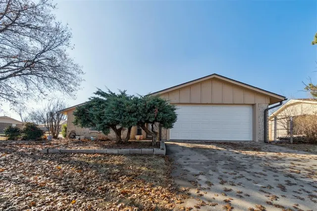 Front exterior — 2802 NW 75th Street, Lawton, OK 73505