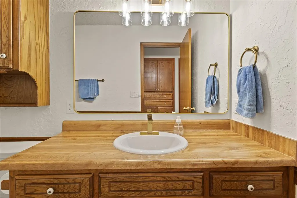 Photo 23 — 1901 N Lark Terrace, Weatherford, OK 73096