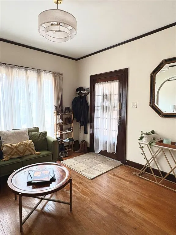 Photo 3 — 2105 W Broadway Avenue, Enid, OK 73703