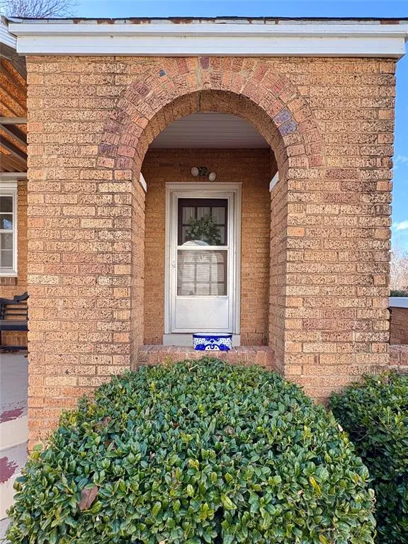 Photo 32 — 2105 W Broadway Avenue, Enid, OK 73703