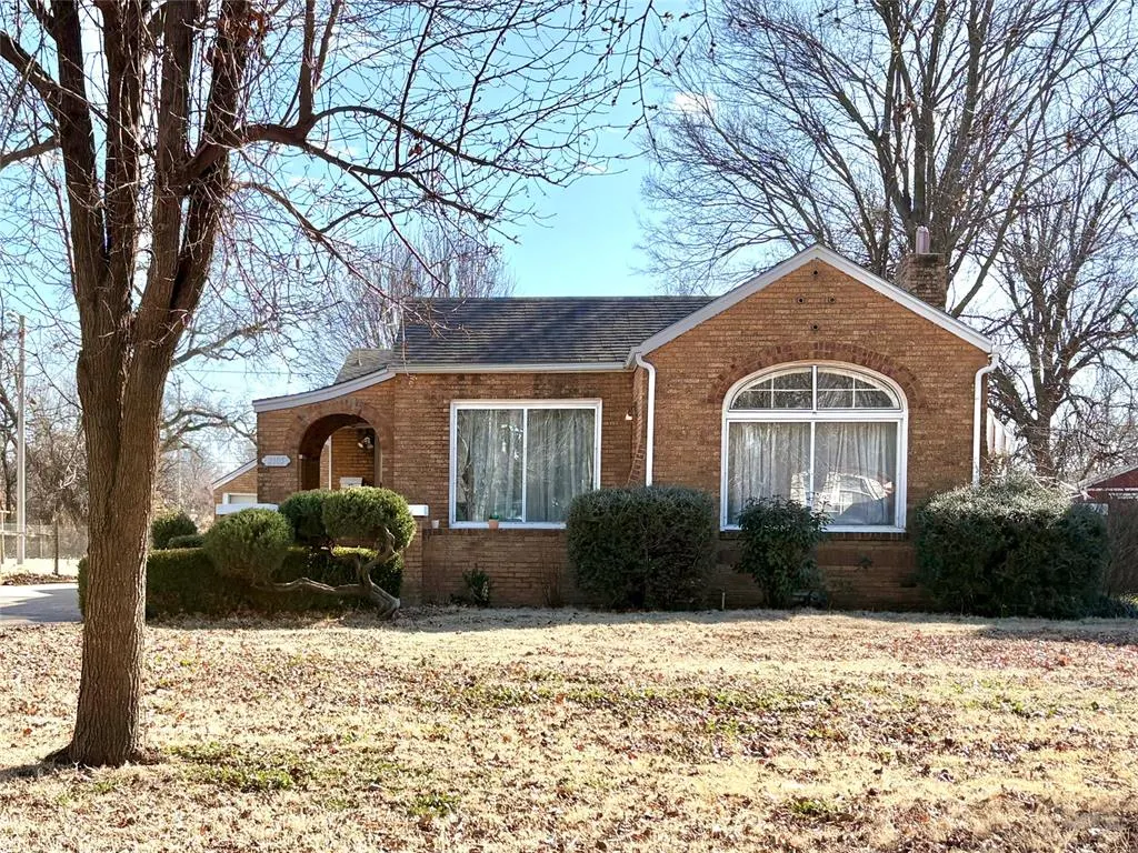 Photo 38 — 2105 W Broadway Avenue, Enid, OK 73703