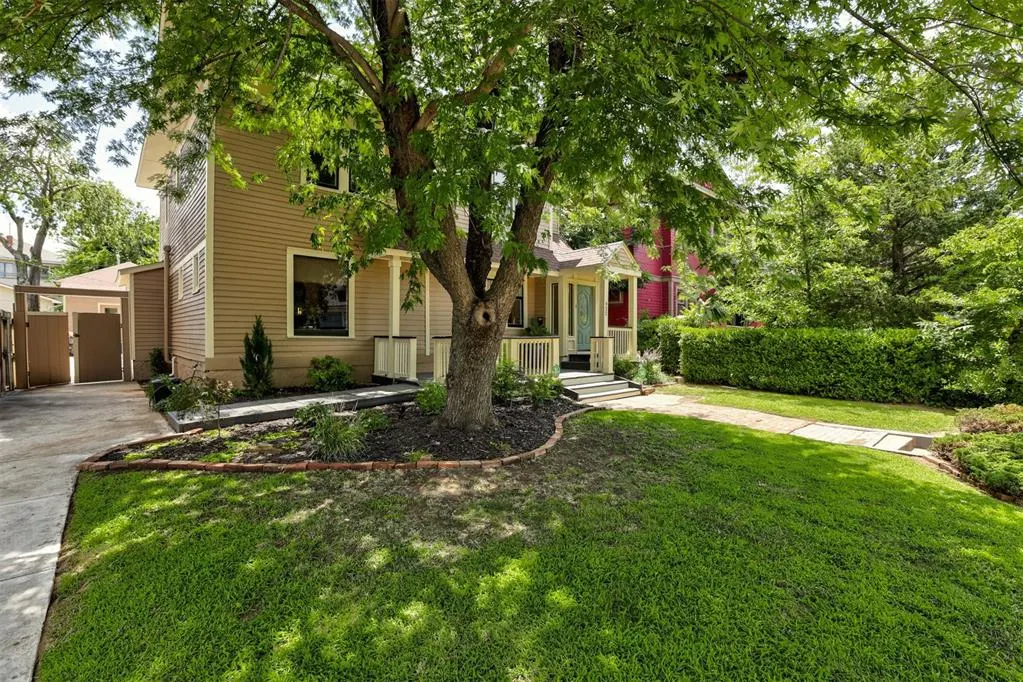 Photo 4 — 922 NW 19th Street, Oklahoma City, OK 73106