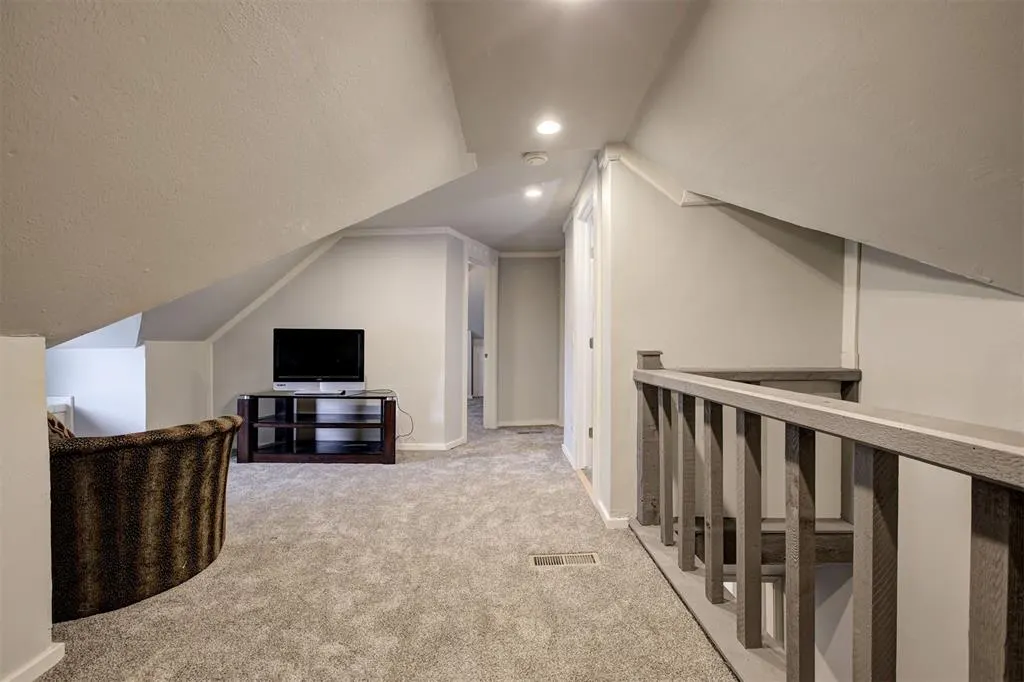 Photo 37 — 922 NW 19th Street, Oklahoma City, OK 73106