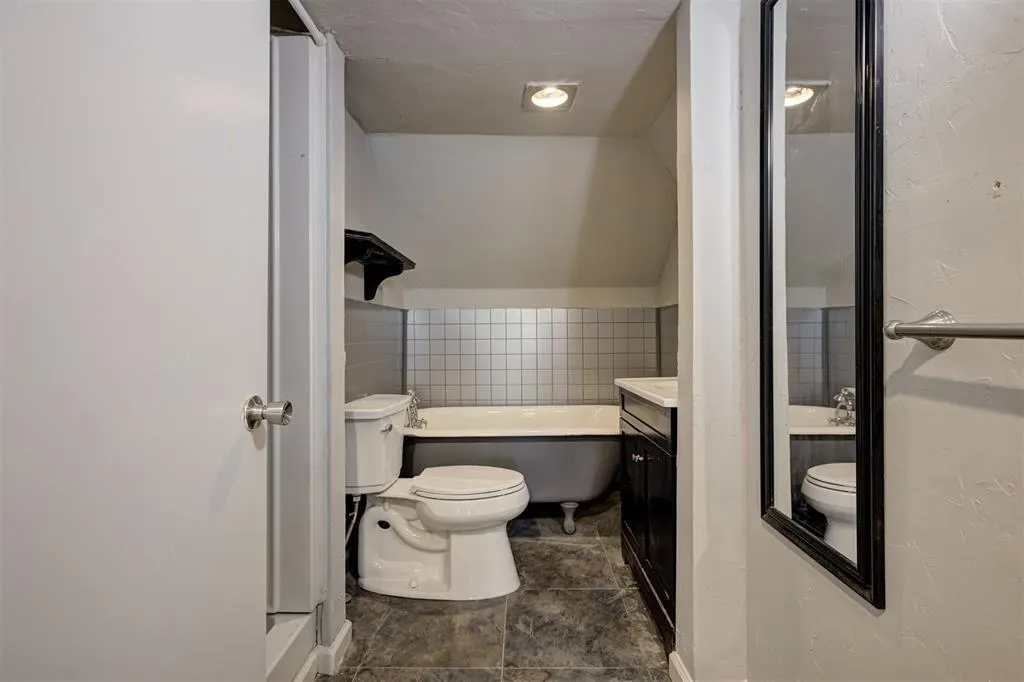 Photo 39 — 922 NW 19th Street, Oklahoma City, OK 73106