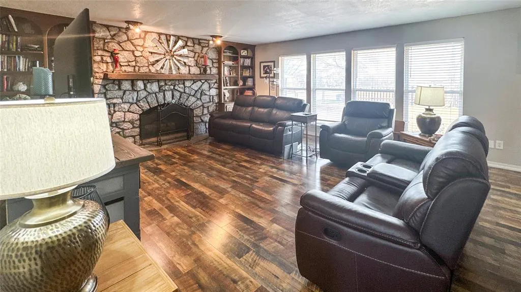 Photo 5 — 11501 Carriage Drive, Yukon, OK 73099
