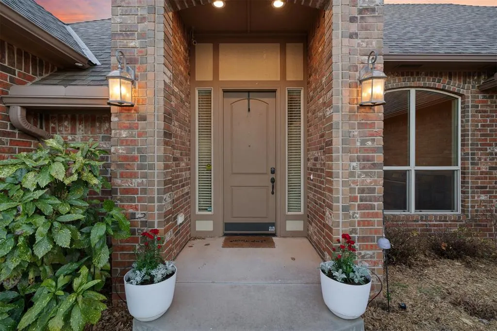 Photo 2 — 2712 Belmont Drive, Norman, OK 73072