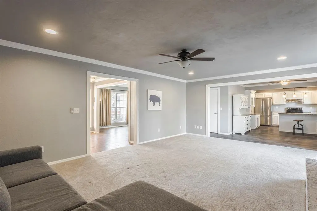 Photo 9 — 14016 Apache Drive, Edmond, OK 73013