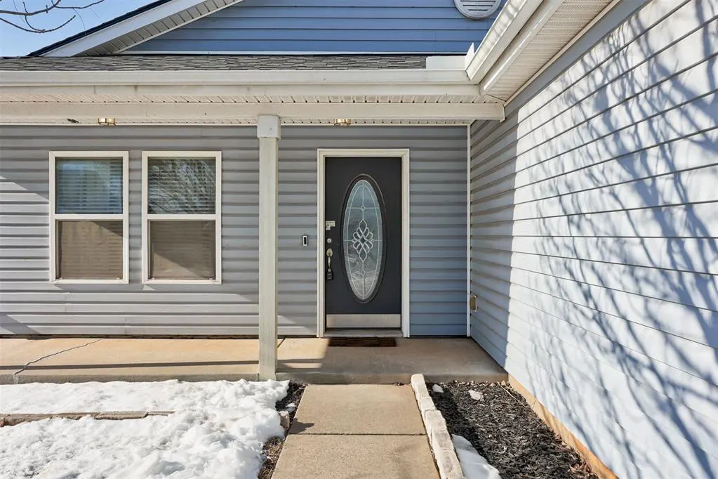 Photo 5 — 9421 Checkerbloom Drive, Oklahoma City, OK 73165