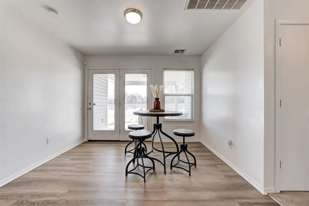 Photo 15 — 9421 Checkerbloom Drive, Oklahoma City, OK 73165