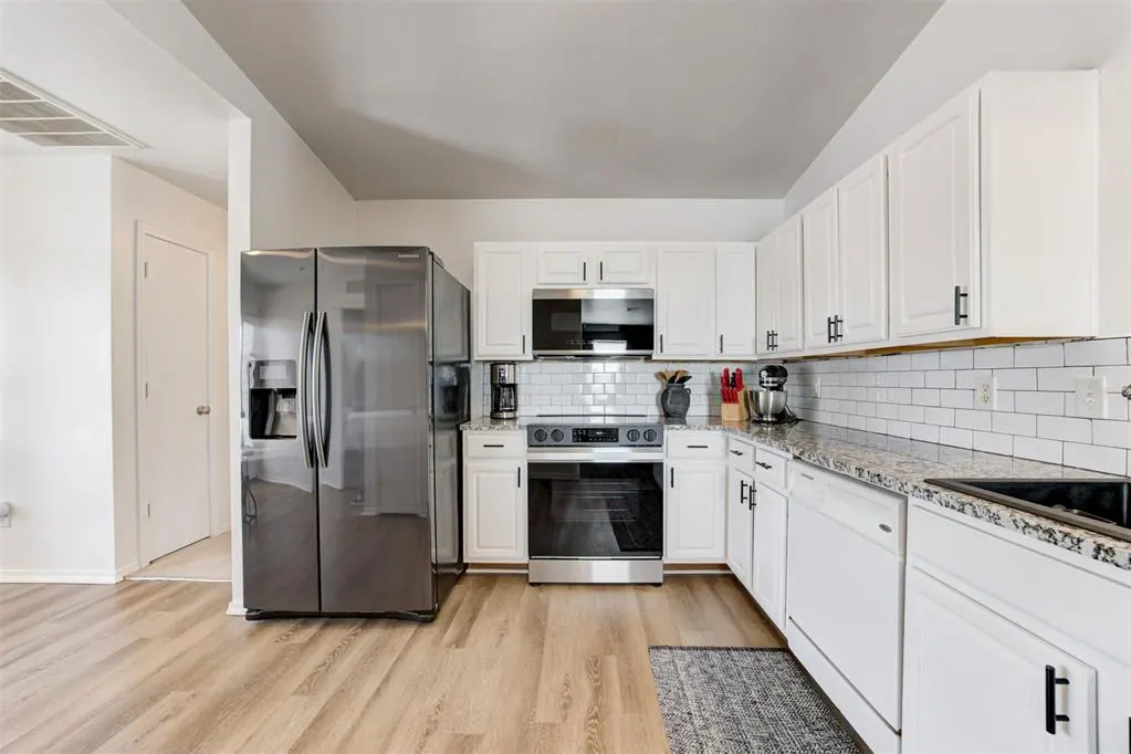 Photo 19 — 9421 Checkerbloom Drive, Oklahoma City, OK 73165