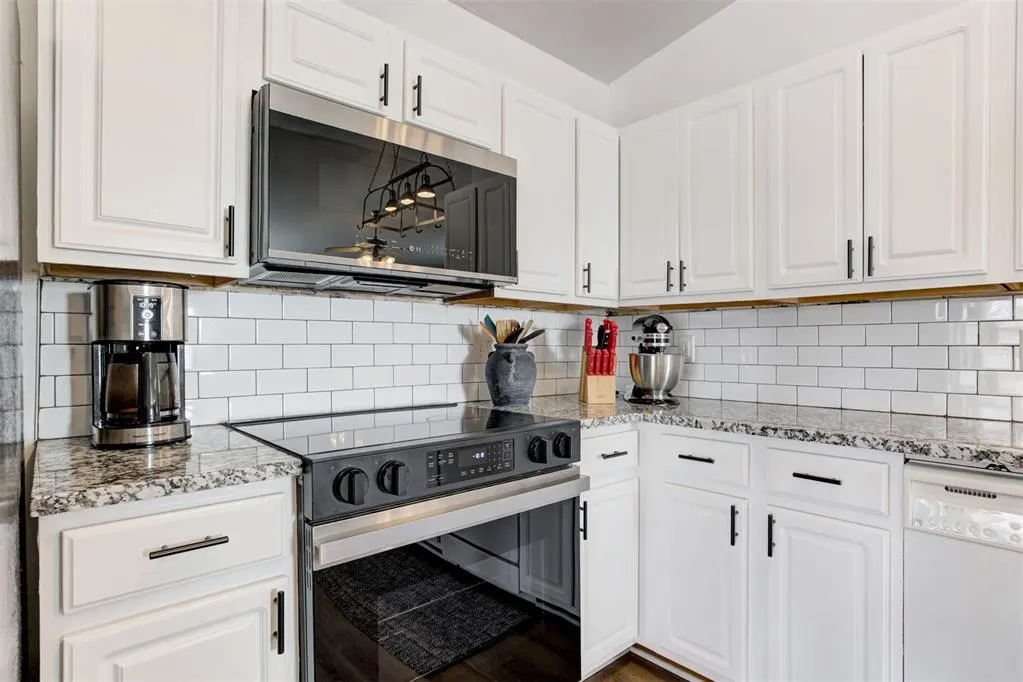 Photo 22 — 9421 Checkerbloom Drive, Oklahoma City, OK 73165