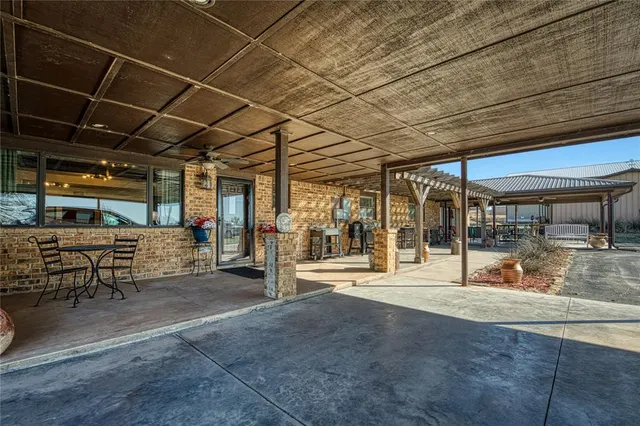 Photo 2 — 21303 E 990 Road, Foss Lake, OK 73647