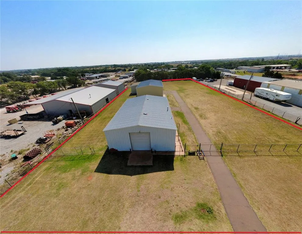 Front exterior — 1418 S S. Washington Avenue, Elk City, OK 73644
