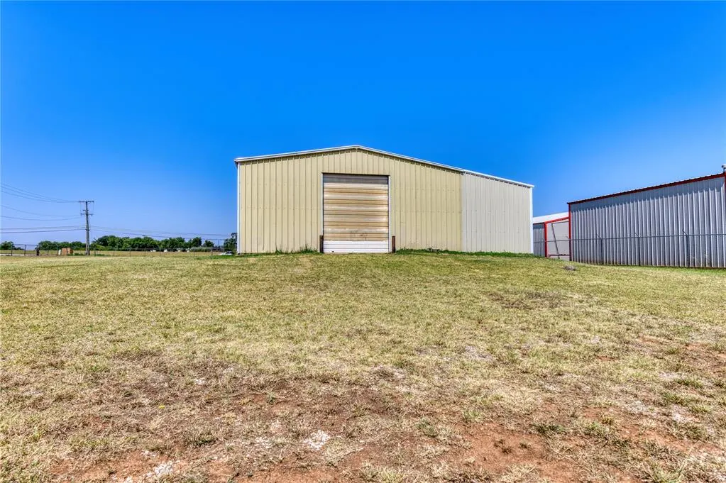 Photo 6 — 1418 S S. Washington Avenue, Elk City, OK 73644