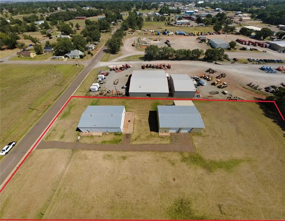 Photo 10 — 1418 S S. Washington Avenue, Elk City, OK 73644