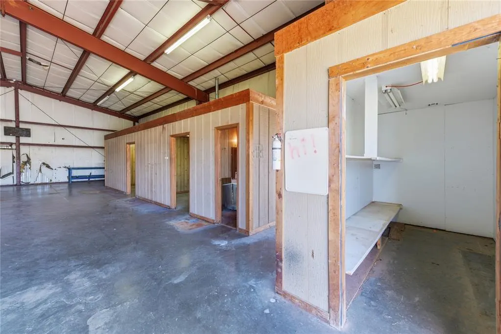 Photo 14 — 1418 S S. Washington Avenue, Elk City, OK 73644