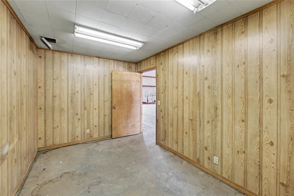 Photo 20 — 1418 S S. Washington Avenue, Elk City, OK 73644